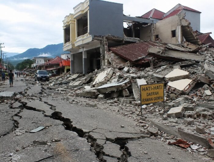 Gempa 7,7 Magnitudo Guncang NTT, Ribuan Fasum Rusak dan Ratusan Warga Meninggal